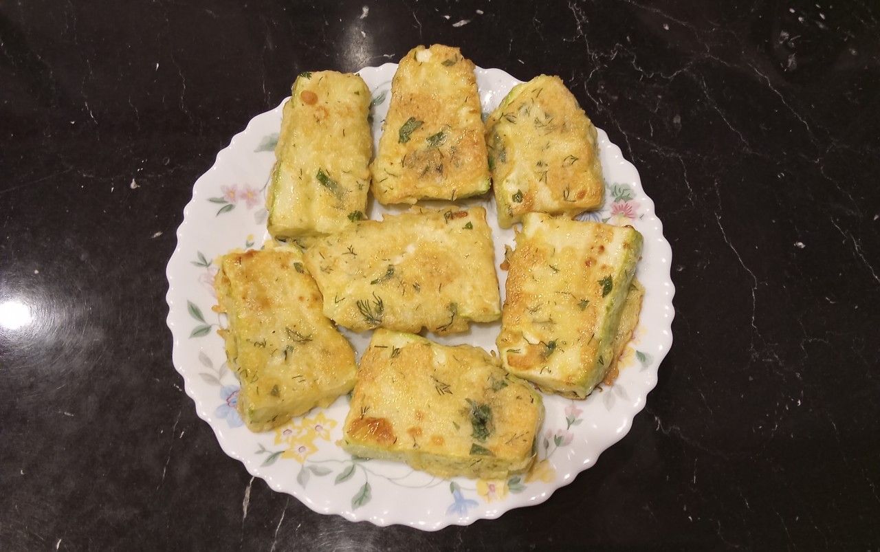 Кабачки в сирному клярі